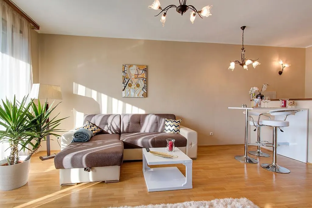 Sweet Dreams At Gozsdu Court Apartment Budapest 0*,